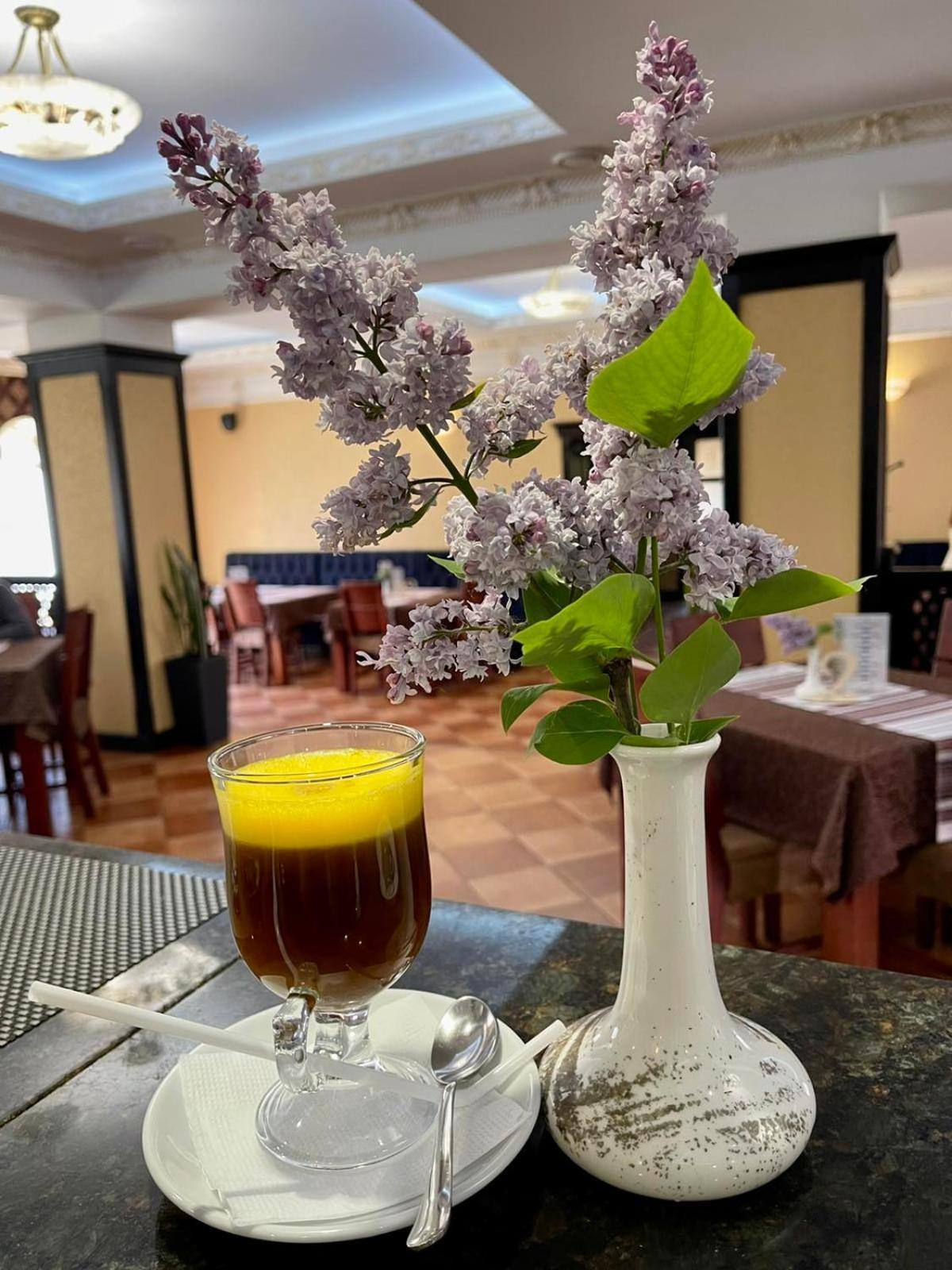 Срібний Водограй 호텔 폴리아나 외부 사진